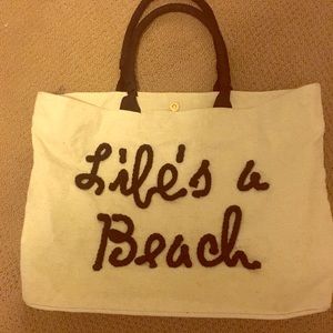 Life’s a Beach Tote 🌊